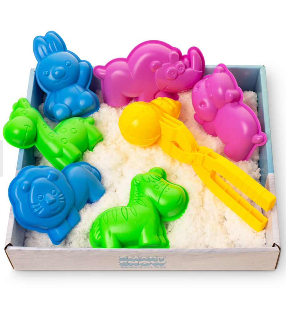 ثلج السحري مع قوالب