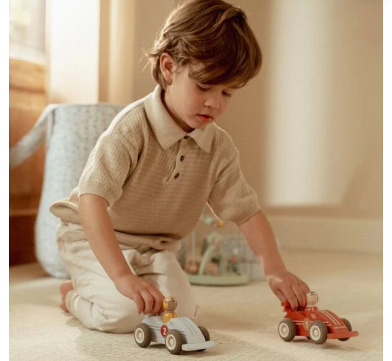 سيارتين سباق خشب