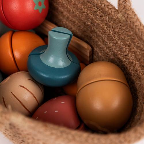 تقطع فواكة خشبية مع سلة